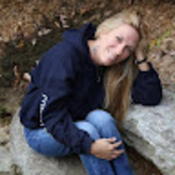 Meet your Posher, Tracey - Picture 1 of 1